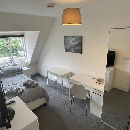 2 Bedroom 2 Bathroom Apartment 8 Including Free Parking Bromley Zewnętrze zdjęcie