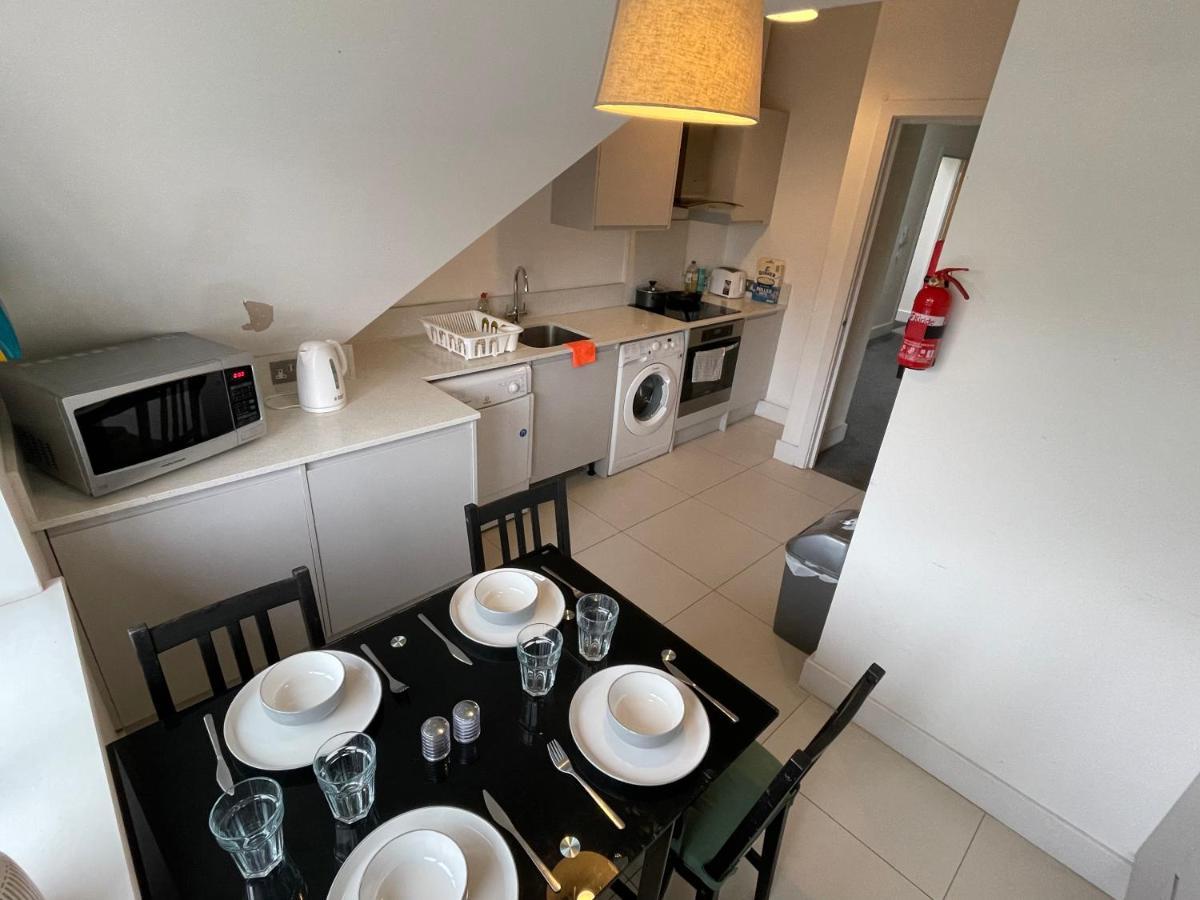 2 Bedroom 2 Bathroom Apartment 8 Including Free Parking Bromley Zewnętrze zdjęcie
