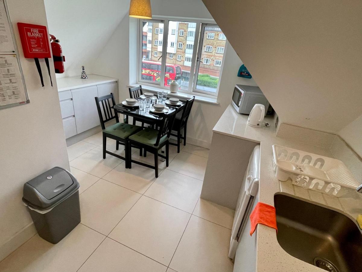 2 Bedroom 2 Bathroom Apartment 8 Including Free Parking Bromley Zewnętrze zdjęcie